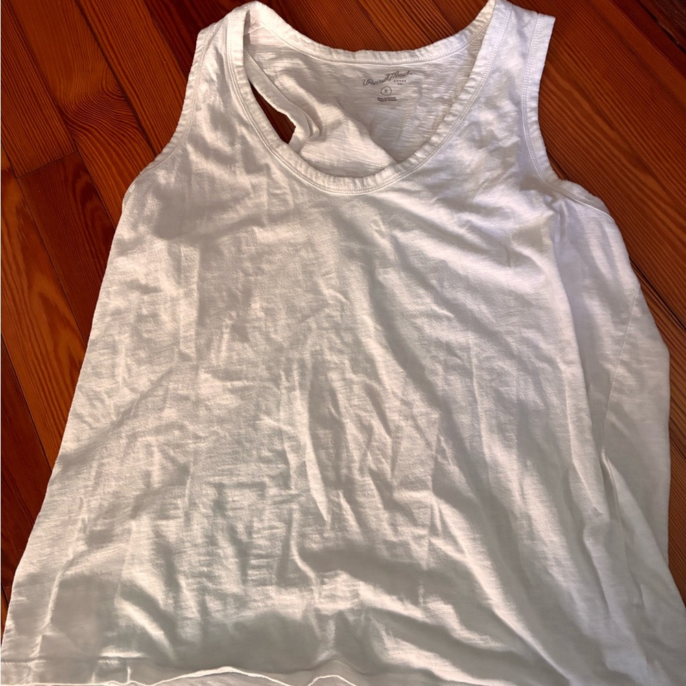 Universal Thread White Tank Top - Picture 2 of 3